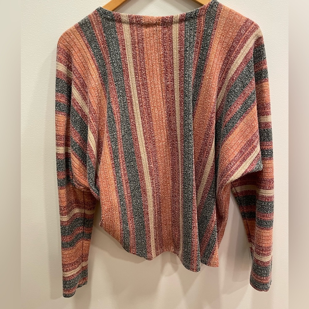 Fall Sweater size Medium - Picture 4 of 7